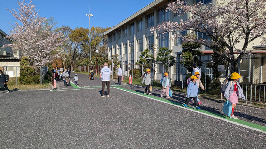 石仏小学校